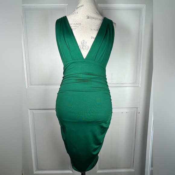 Canton Walker Dresses & Skirts - NWT Canton Walker Emerald Green Ruched Bodycon Mini Dress Daring Neckline Size S